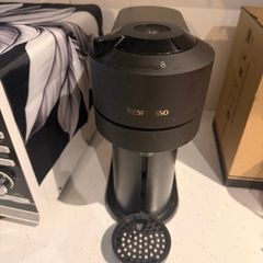 Nespresso coffee machine with 2 coffee box
