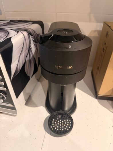 Nespresso coffee machine with 2 coffee box