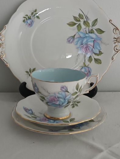 Royal Standard FASCINATION teaset