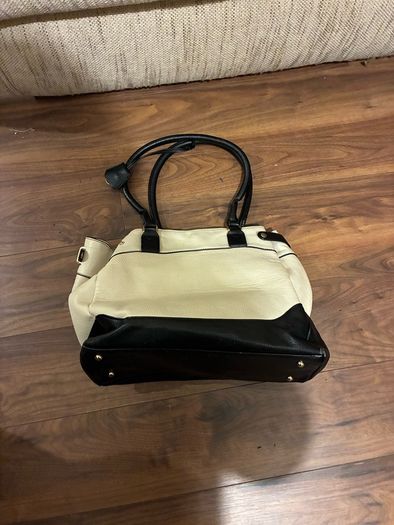 Several womens bags free for collection from Greystones