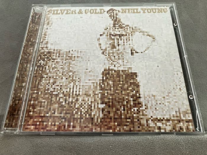Neil Young  -  Silver & Gold  CD