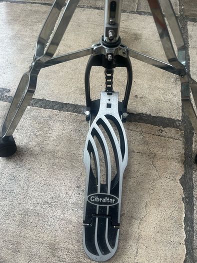 Hi hat stand