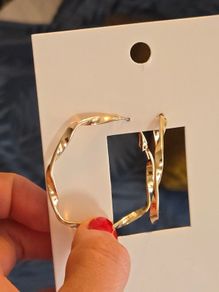 Gold earrings from H&M.