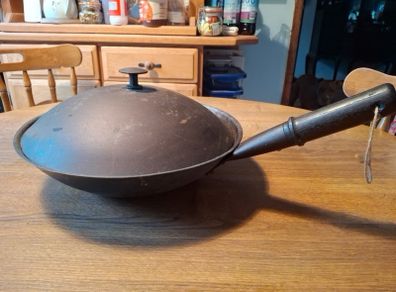 Netherton Foundry spun iron 13" wok with lid