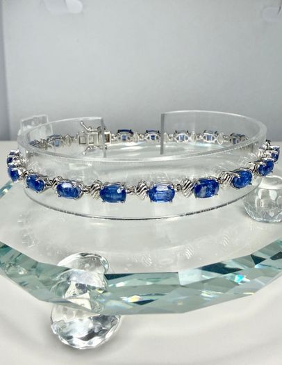 Bracelet Premium Himalayan Kyanite & Zircon Bracelet (11 Ct.)