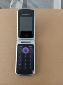 Sony Ericsson T707 Mobile Flip Phone, Open Network, in excellent like new condition