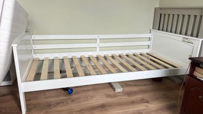 single bedframe
