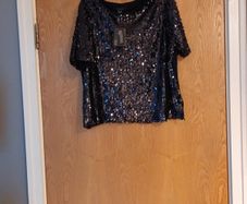 Primark  Navy  Sequins /Knit Top. S.16.    B.N.W.T.
