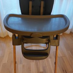 High chair (Maxi Cosi)