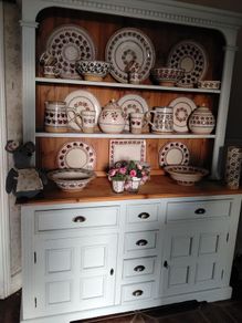 solid kitchen dresser delivery arranged
