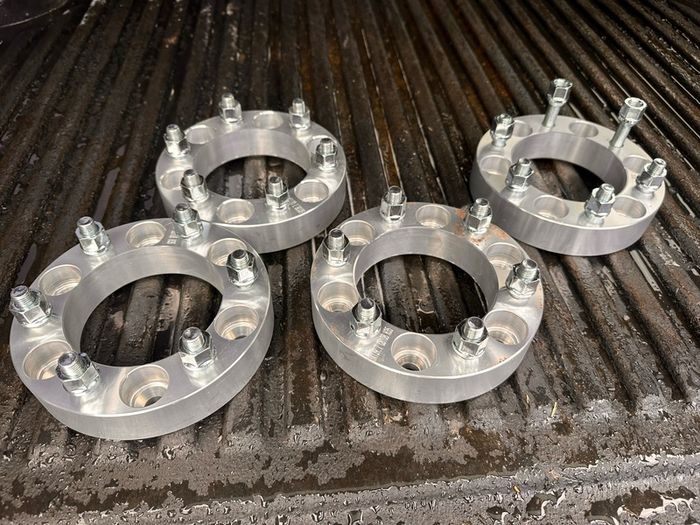 Toyota SUV 35mm spacers