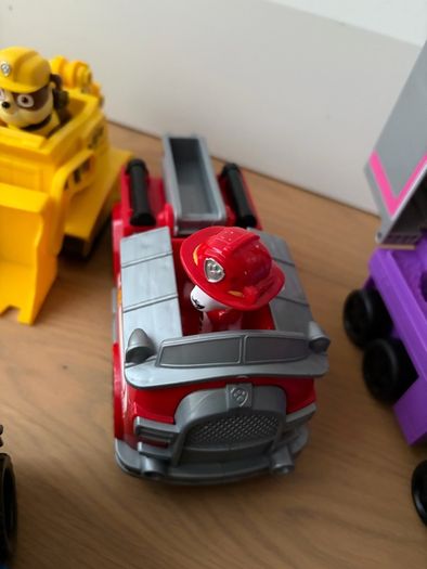 PAW Patrol Rescue Vehicles & Figures Bundle Set (8 Pups & Vehicles)