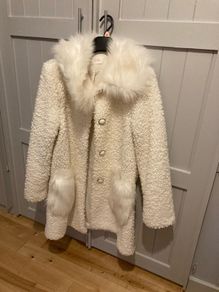 Beautiful Coat, Brand New, never worn, size 16