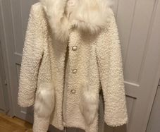 Beautiful Coat, Brand New, never worn, size 16