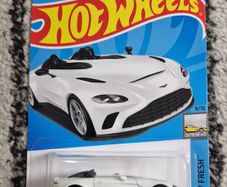Hot Wheels - Aston Martin V12 Speedster