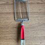 egg slicer Image 4