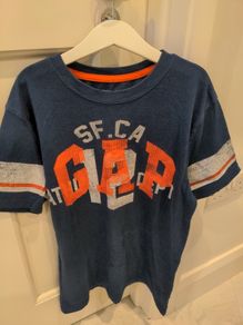 Boys GAP T-shirt