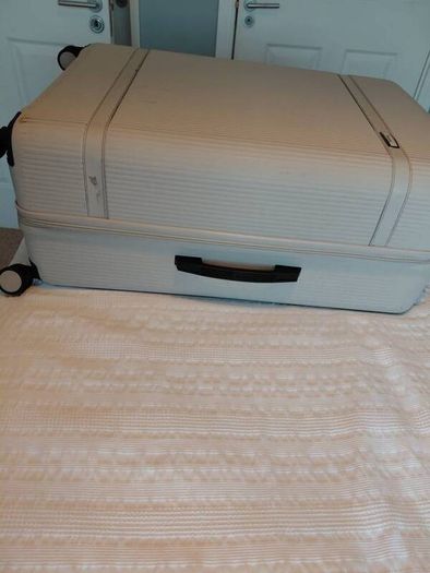 large hard shell suitcase