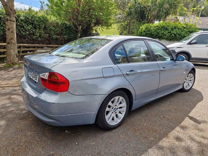 BMW 3-Series 2007