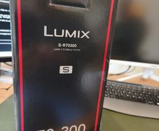 Panasonic Lumix S 70-300mm f/4.5-5.6 Macro OIS L mount