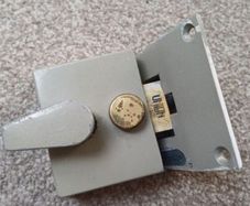 UNION door lock latch