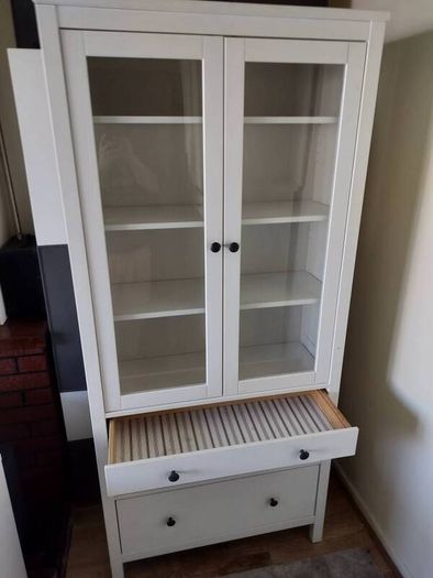 Hemnes glass cabinet