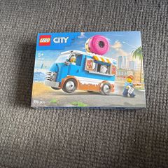 Lego city doughnut truck