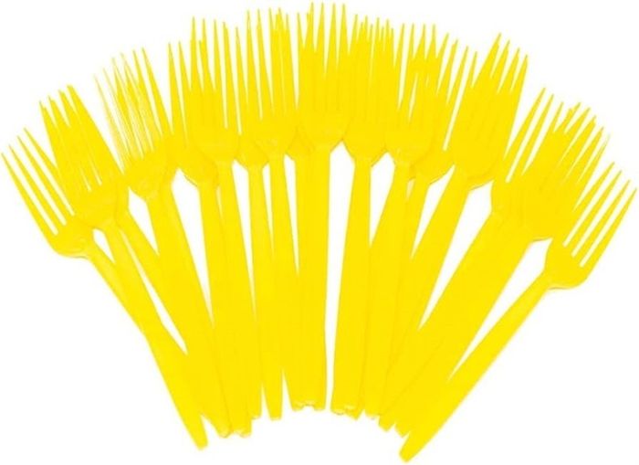 Kids/Boys Party Paper Plates, Napkins and Plastic Cutlery 16 person set