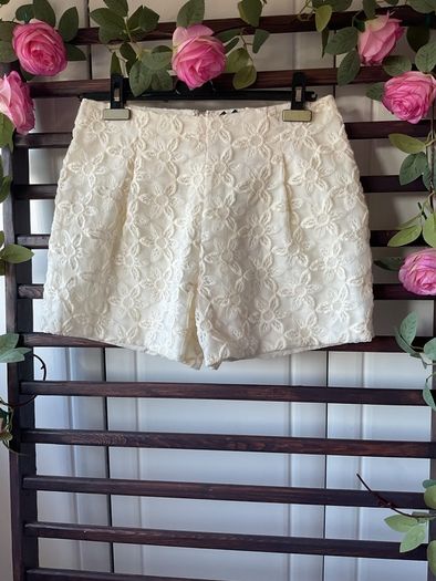 River island cream lace shorts size 10