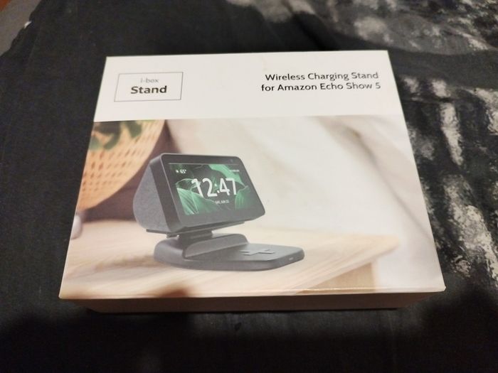 echo show 5 wireless charging stand