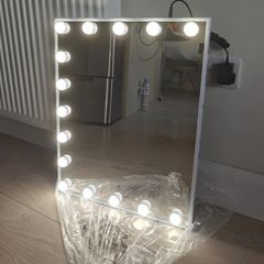 LED Hollywood Vanity Makeup Mirror: 3 Light Modes, 10x Magnifier, touch control, USB - White (New)