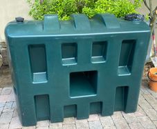 Oil tank