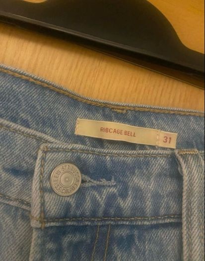 Levi Blue Jeans - Ribcage Wide Leg (W31 L32)