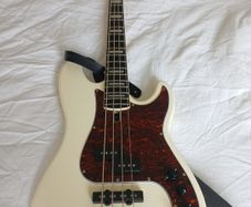 bass guitar