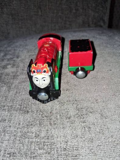 x10 Bundle - Thomas Tank Engines Friends - Diecast Metal Magnetic Take N Play Train Engines - Open To Offers!!