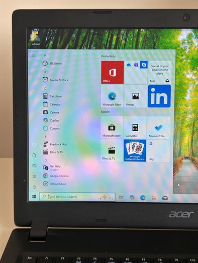 Acer Aspire 3 15.6 inch Laptop 1TB New Battery Excellent Condition