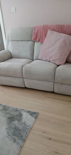 3 plus 2 sofas .
