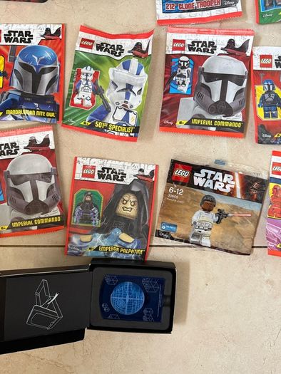 Lego Starwars bags and tins