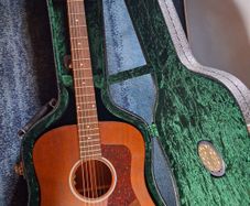 Guild D20 E Acoustic Guitar