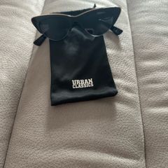 cat eye sunglasses