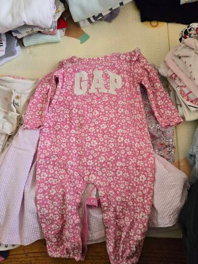 Baby girl clothes bundle 9 to 12 months