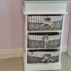Bathroom storage unit