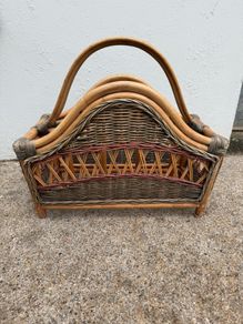 wicker magazine rack