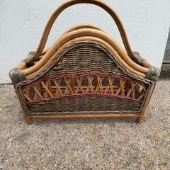 wicker magazine rack