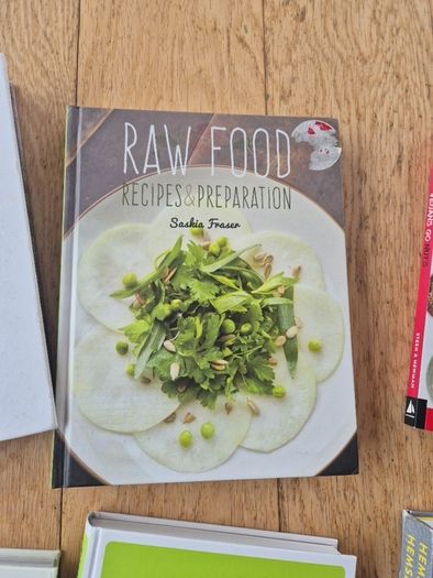9 Beautiful Cookbooks 12e