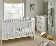 Mamas and Papas Cotbed, Mattress, Dresser Changer & Bed Rail