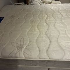 Silent night double bed divan and mattress very clean