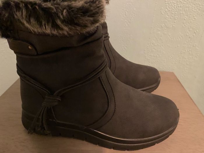 winter boots size 5 uk
