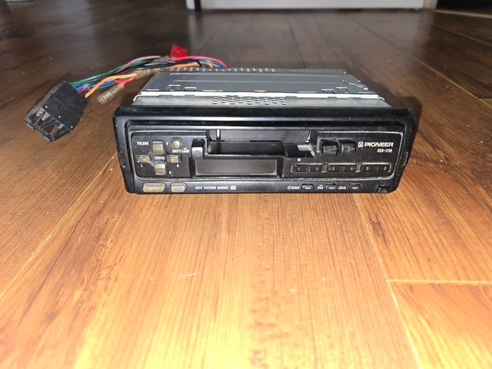 1 DIN Radio Casette Player Pioneer
