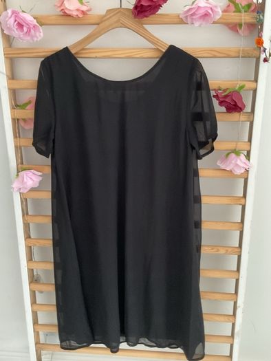 dress Bnwt byoung dress size 38 black chiffon with embellished neckline short sleeves